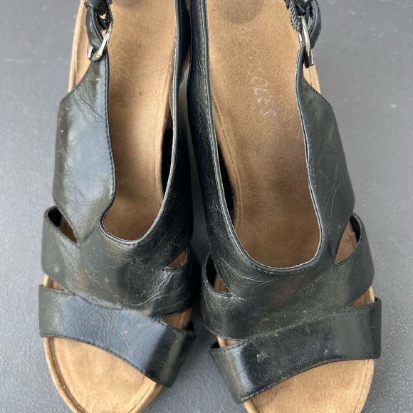 Aerosoles Women's soft Leather Sandal size 8 - Picture 3 of 6